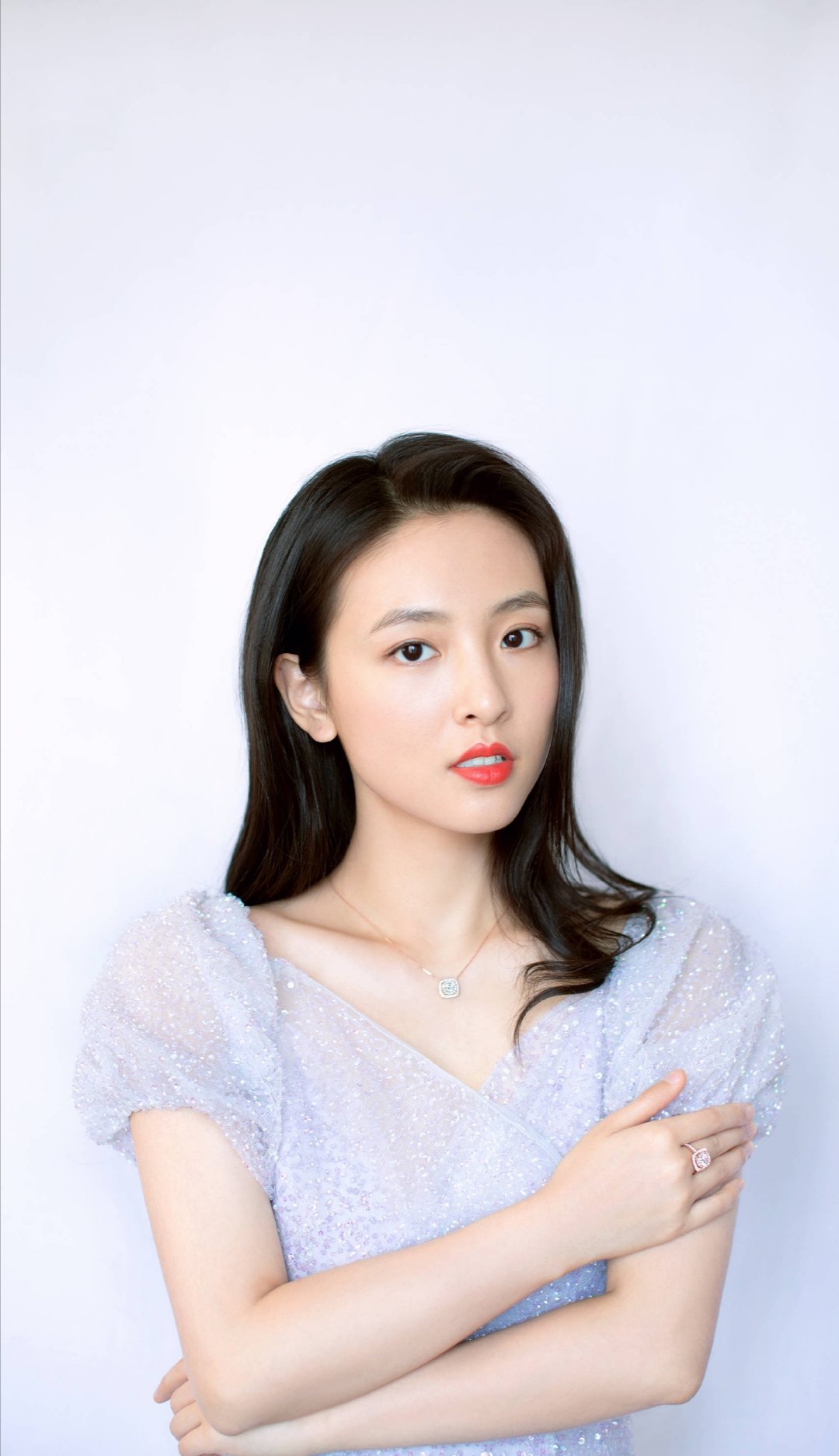 美少女吴倩,清纯靓丽,甜美动人