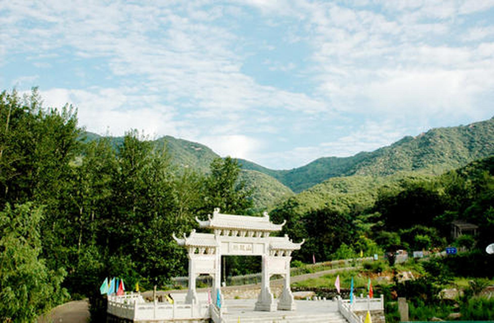 遇见美好# #遇见好风景#藤龙山风景名胜区位于河北省平山县王坡乡