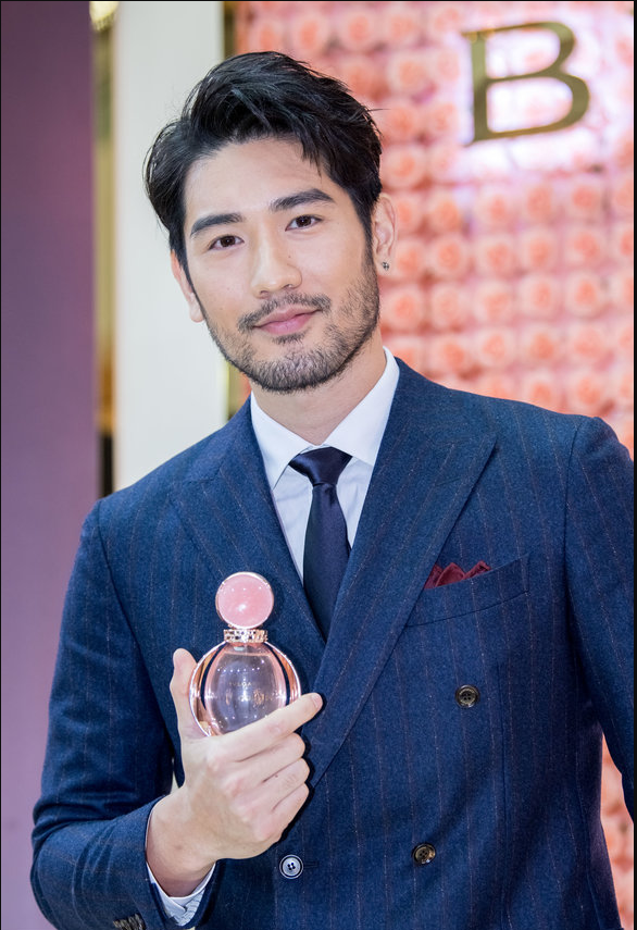 高以翔的络腮胡竟然不油腻还那么帅,网友:你是最棒的王沥川啊!