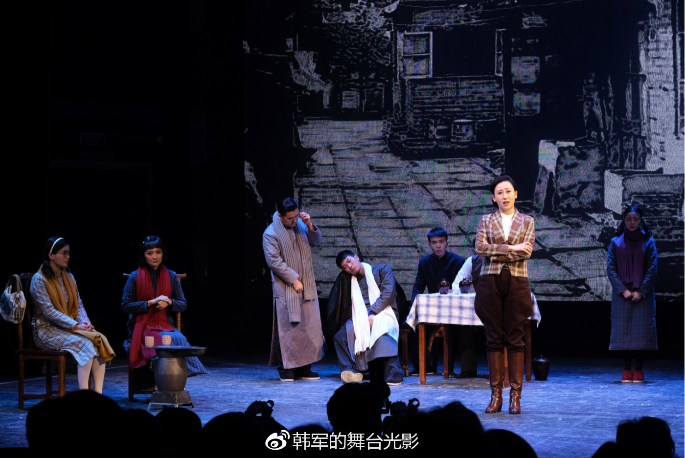 话剧《青春之歌》今日起在隆福剧院开演(剧照)