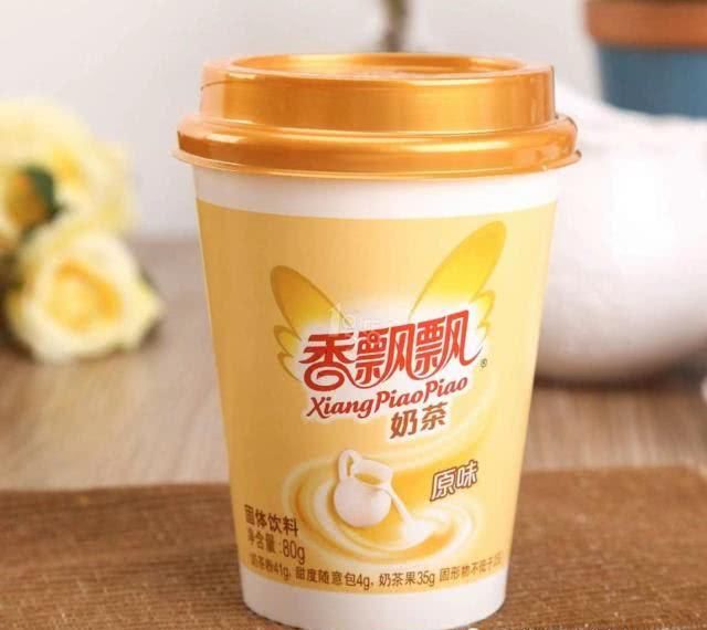 还记得能绕地球3圈的香飘飘奶茶吗,卖出3亿杯的它,为什么不火了?