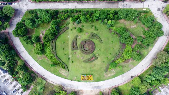 央视世界杯解说曾侃,是毕业于浙大城院的杭州小伙