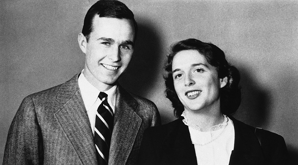 1945年的老布什和芭芭拉