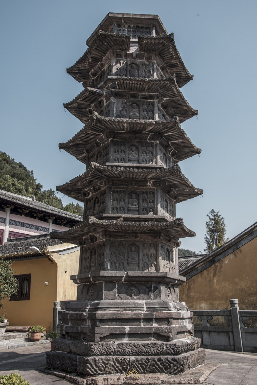 观音寺石塔图片