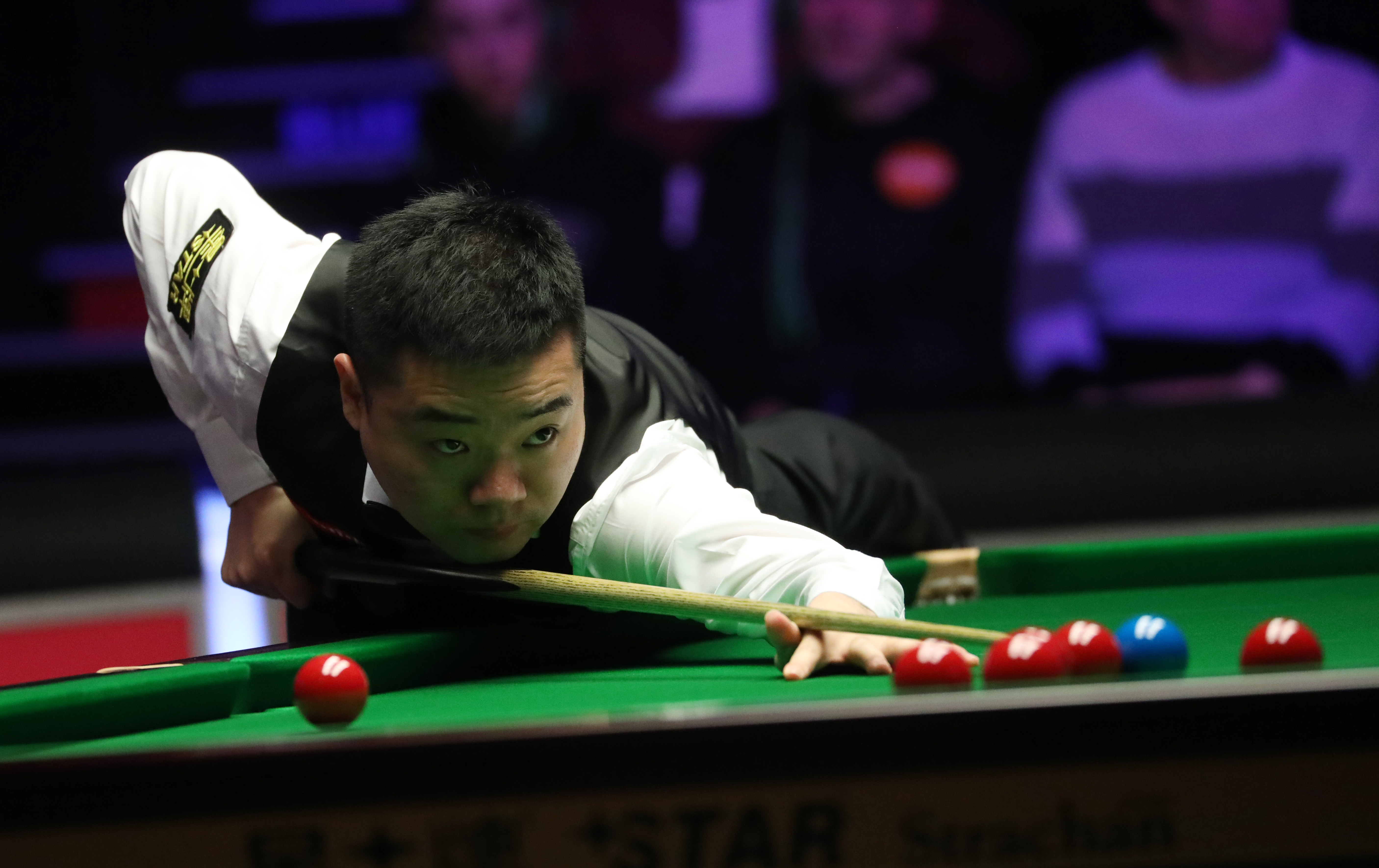斯诺克——大师赛:丁俊晖首轮晋级