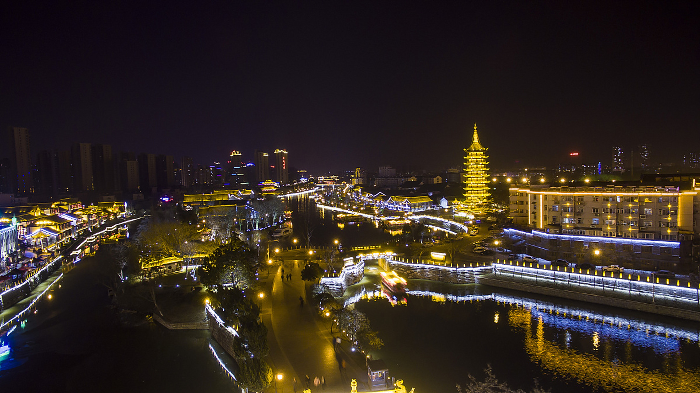 历史上的今天#  杭州运河夜景照明工程在2009年10月19日在韩国光州