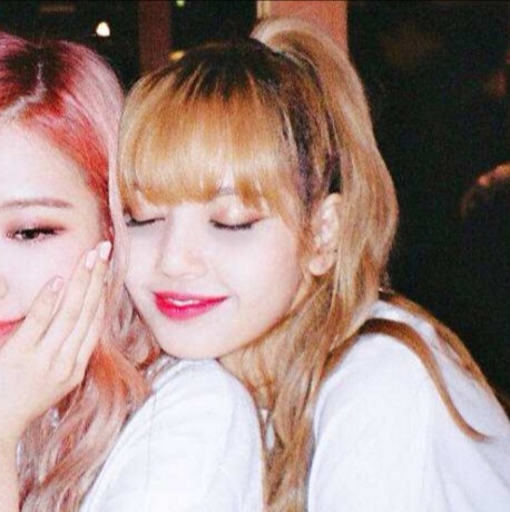 头像:lisa&rose闺蜜头终于来啦,虽迟必到!