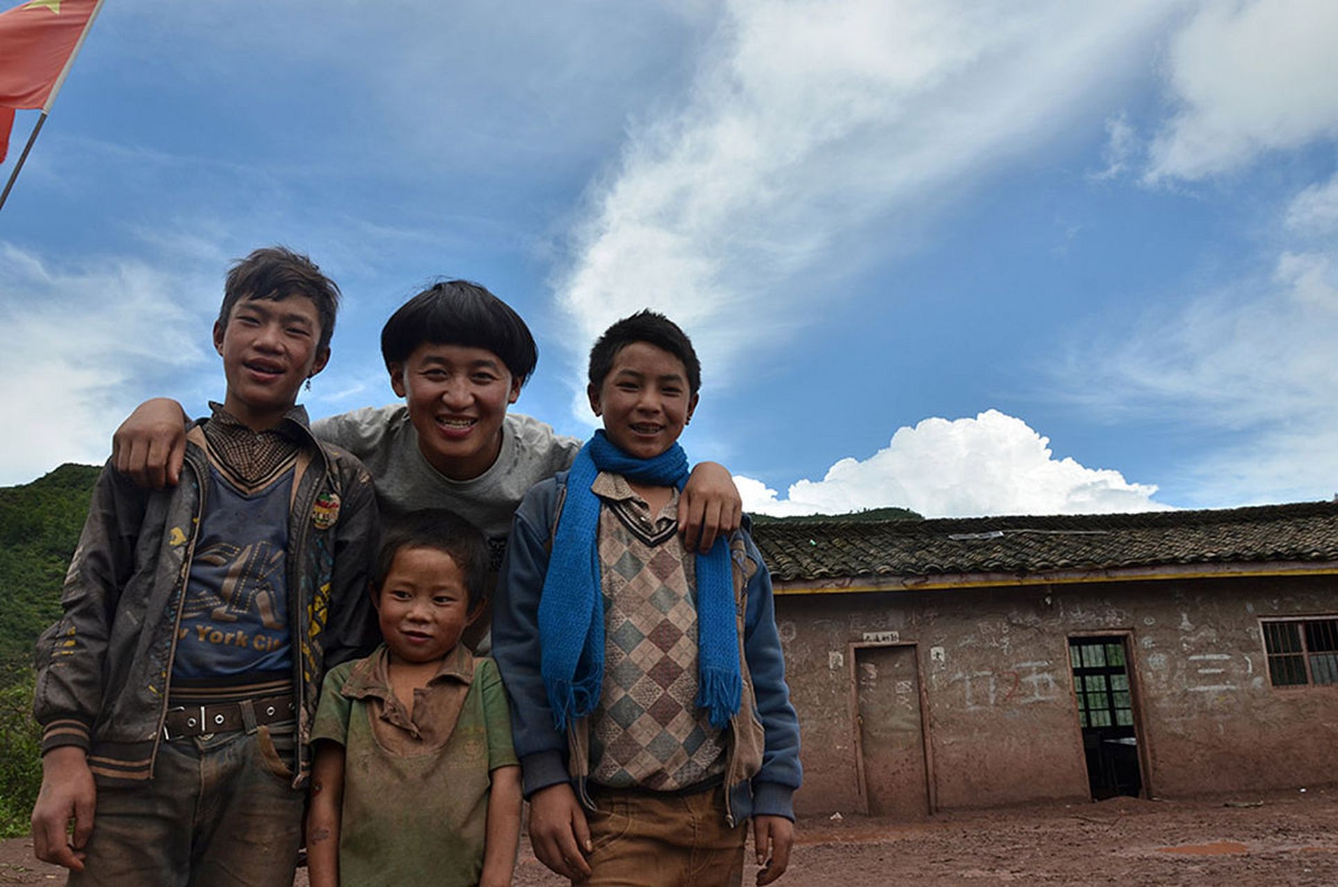 大凉山支教如今成了作秀渡金的商业运作!