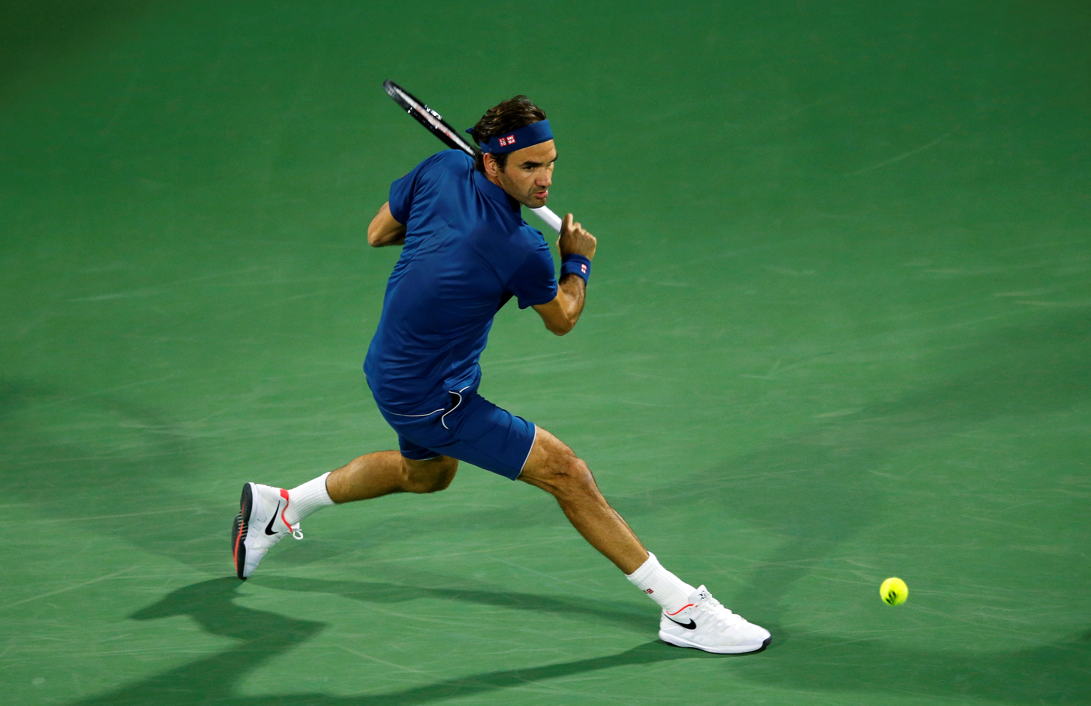 网球——迪拜锦标赛:费德勒胜科尔施赖伯