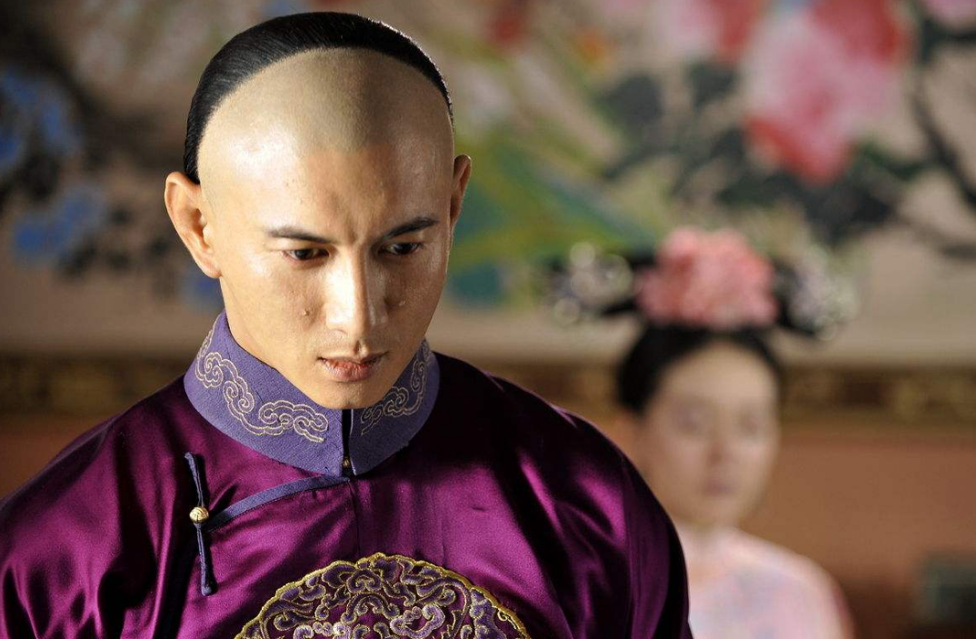 清宫剧都是骗人的,清朝男子的真实发型是这样的,妥妥的万人迷呀