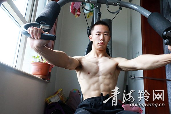 汪栋:用健美和自信征服观众
