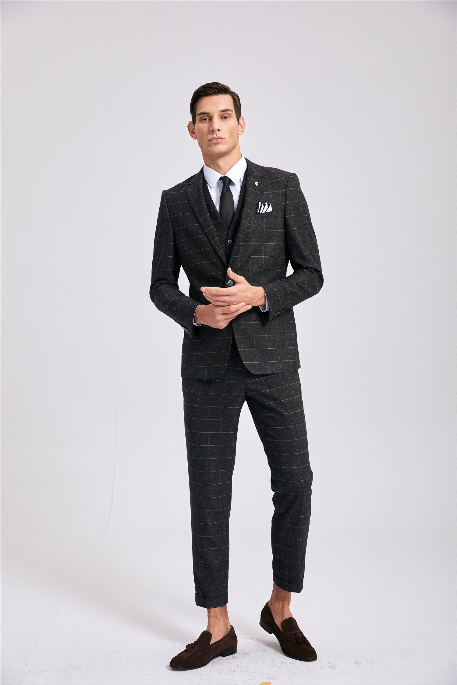 三款商务西装,满足你的职场着装需求