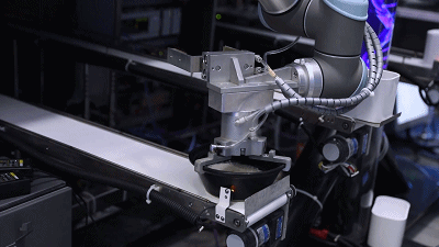 碧桂园搞大事儿了:全机器人中餐厅开业,未来两年要开上千家