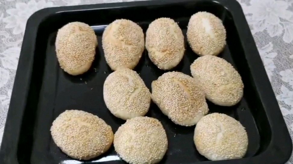 手工油酥饼,百年经典传统点心“蟹壳黄”,居然在家也能做