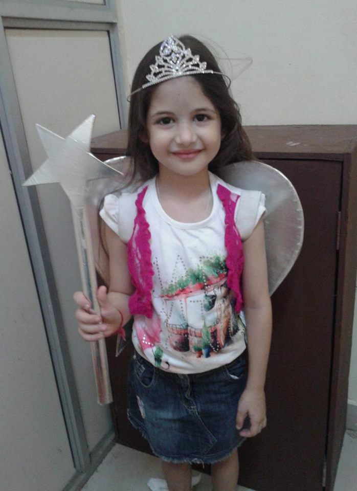 印度小萝莉哈尔莎莉,6岁开始拍电影,笑起来像一个小天使