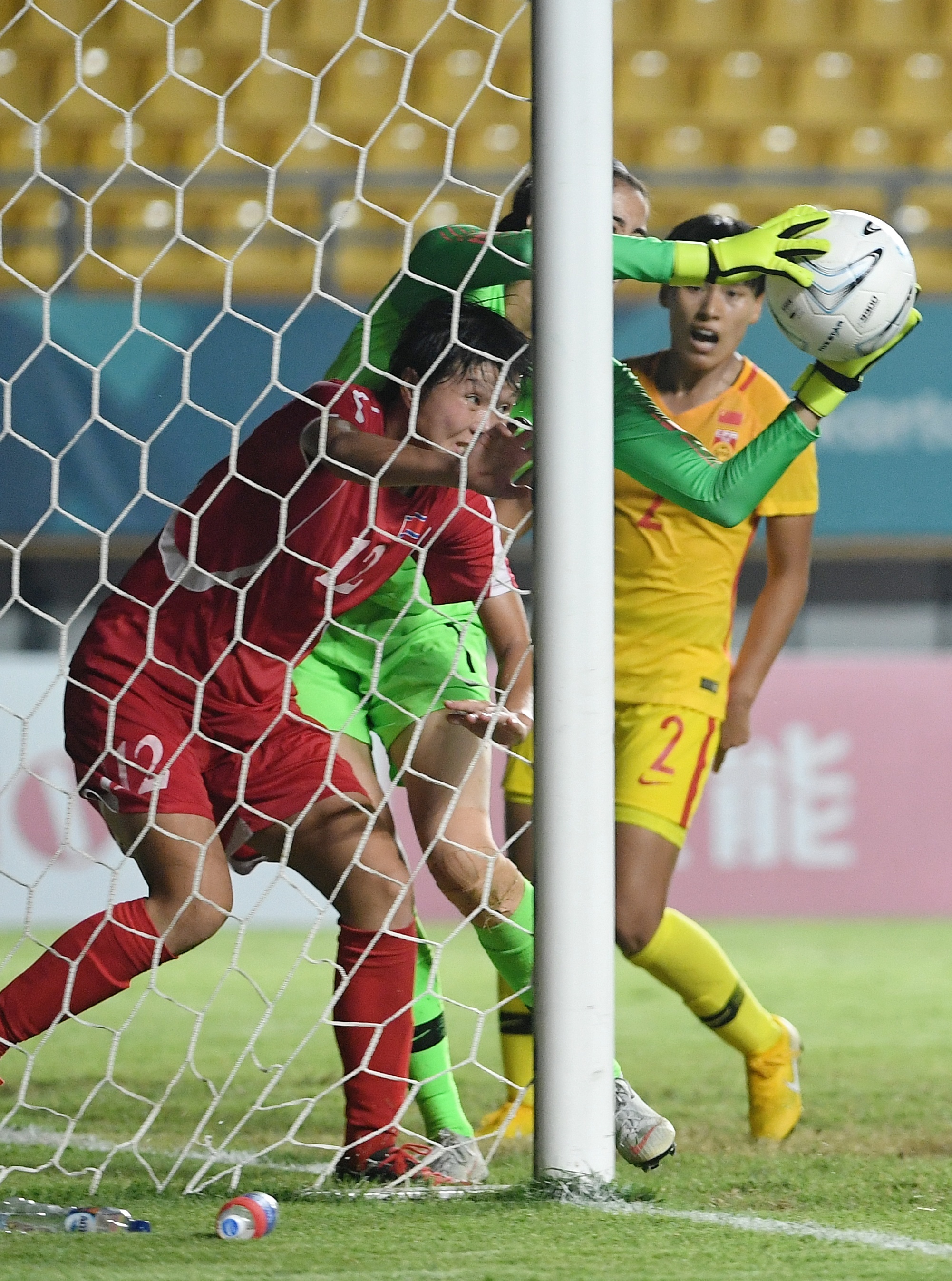 足球——女子小组赛:中国胜朝鲜(1)