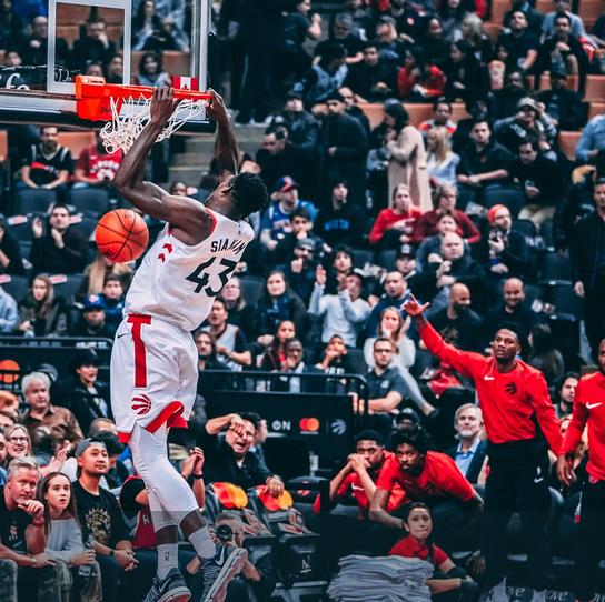 洛瑞让位了?猛龙冲击总冠军只能依靠"双卡"组合 打勇士看他了