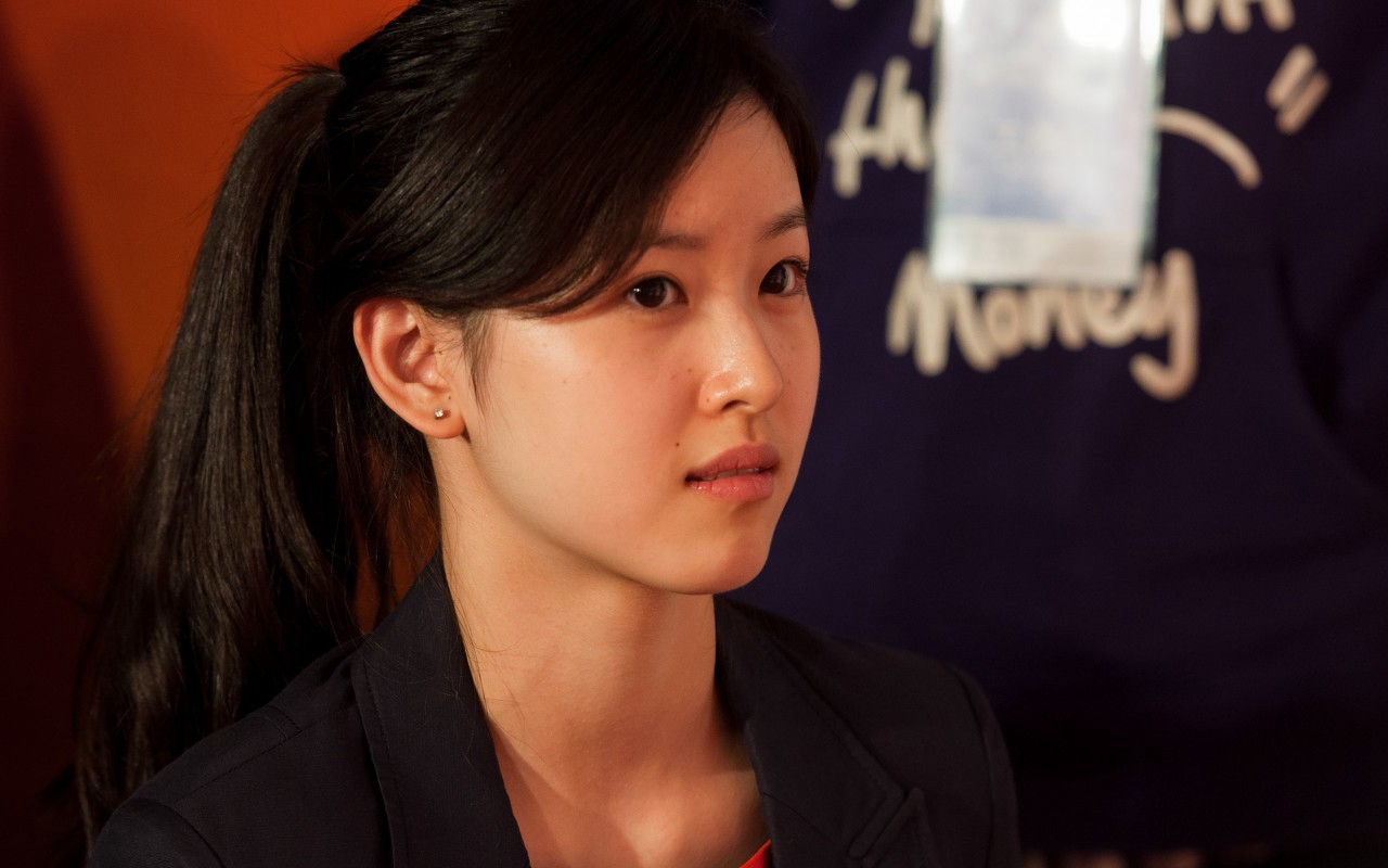 明艳动人的女神章泽天,气质超好,女人味十足,真是太有范了