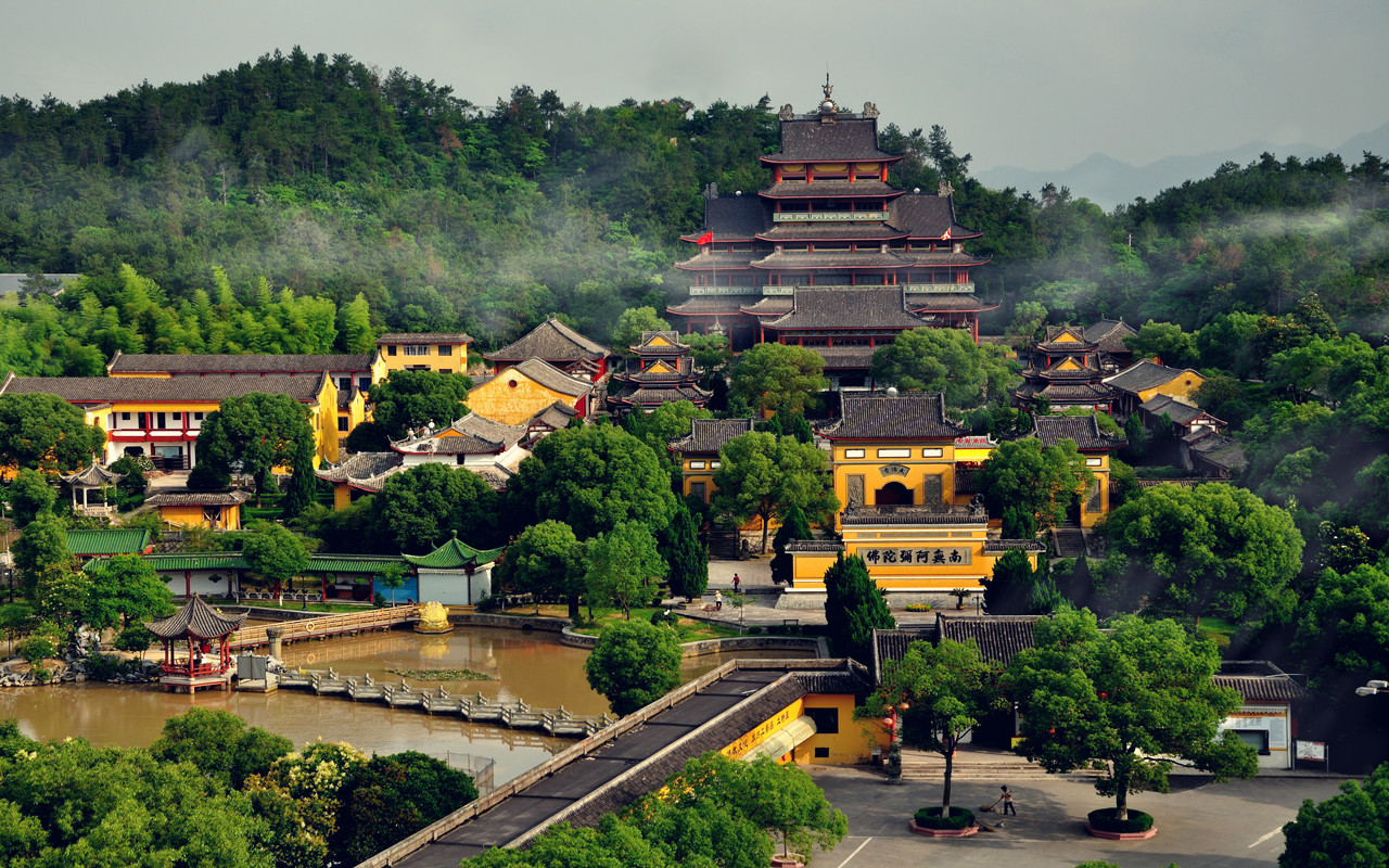 浙江香火很旺的一座寺庙,建筑面积20000平方米,有千年历史