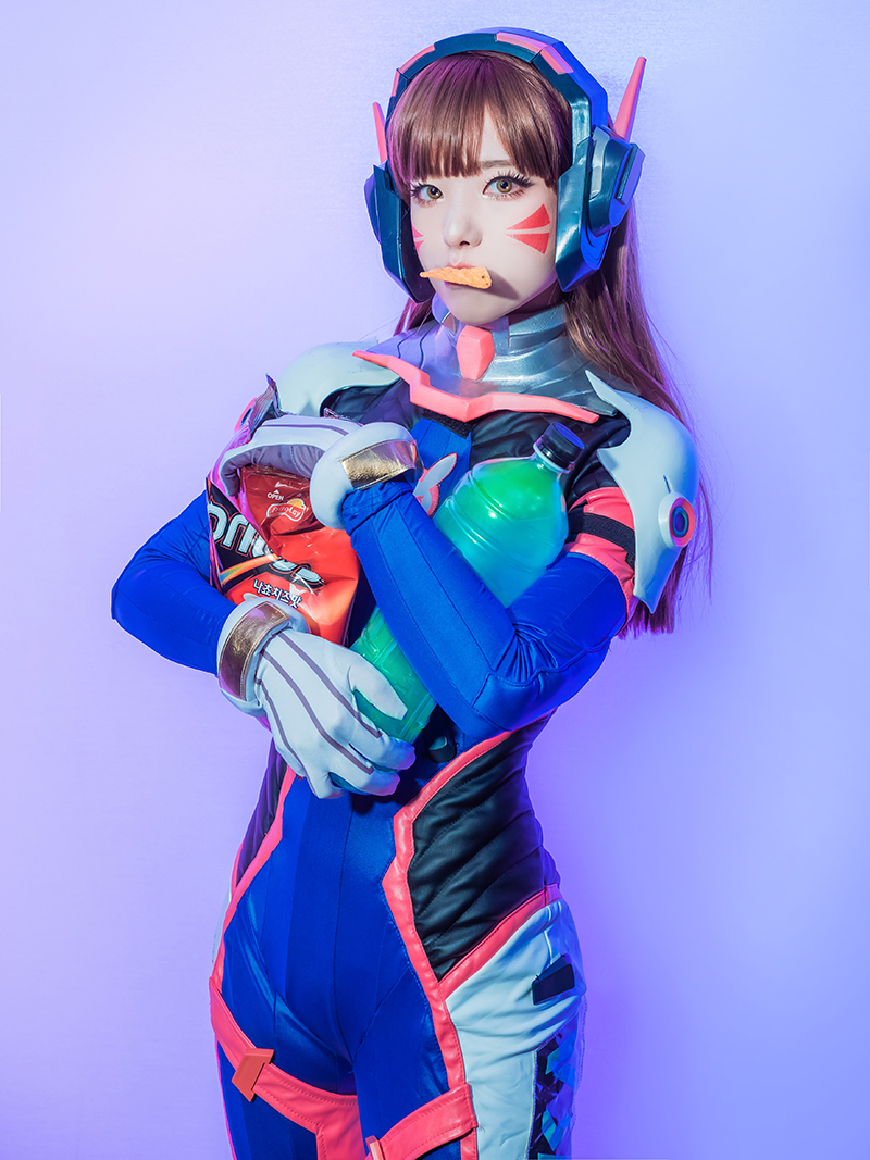 老司机cosplay:韩国第一美少女yurisa紧身d.va,她击中你了吗