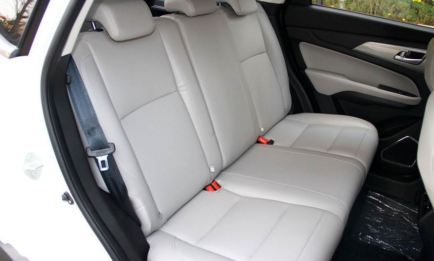 这款集优雅舒适于一身的北汽银翔-幻速s5,低调奢华有内涵