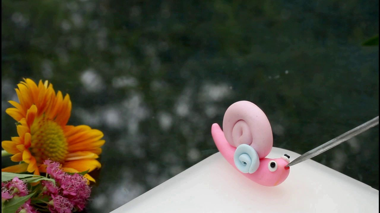 3分钟做一个软陶小蜗牛,像玩橡皮泥一样简单,小孩也能学得会