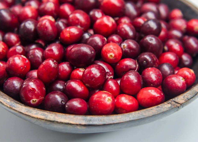 美食:越橘果,能加快皮肤代谢,让皮肤保持紧致细滑的年轻状态!