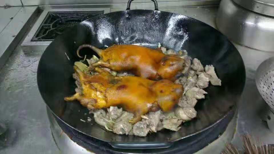 寻味中国之私房生焖竹鼠,你吃过吗?