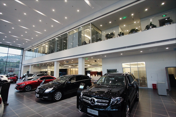 奔驰维权事件后,金融服务费不降反升,这家奔驰4s店直接涨了一倍