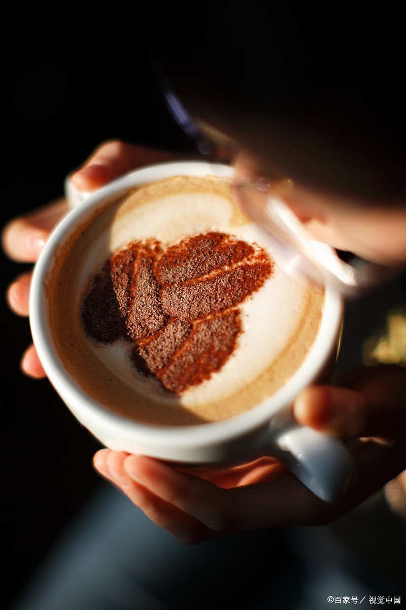 喝是一杯苦咖啡,体会生活与爱情