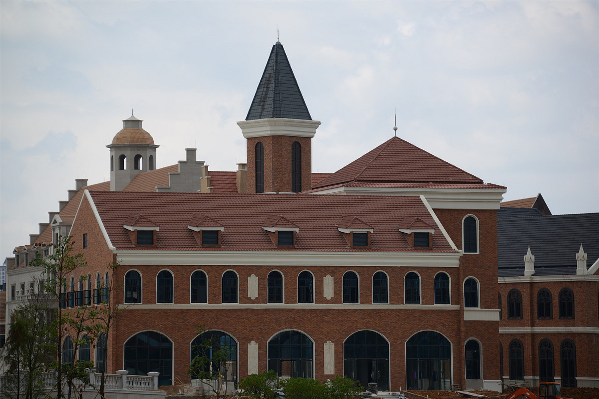 如果你造访常德,除了桃花源和大小河街,我非常推荐去参观德国小镇.