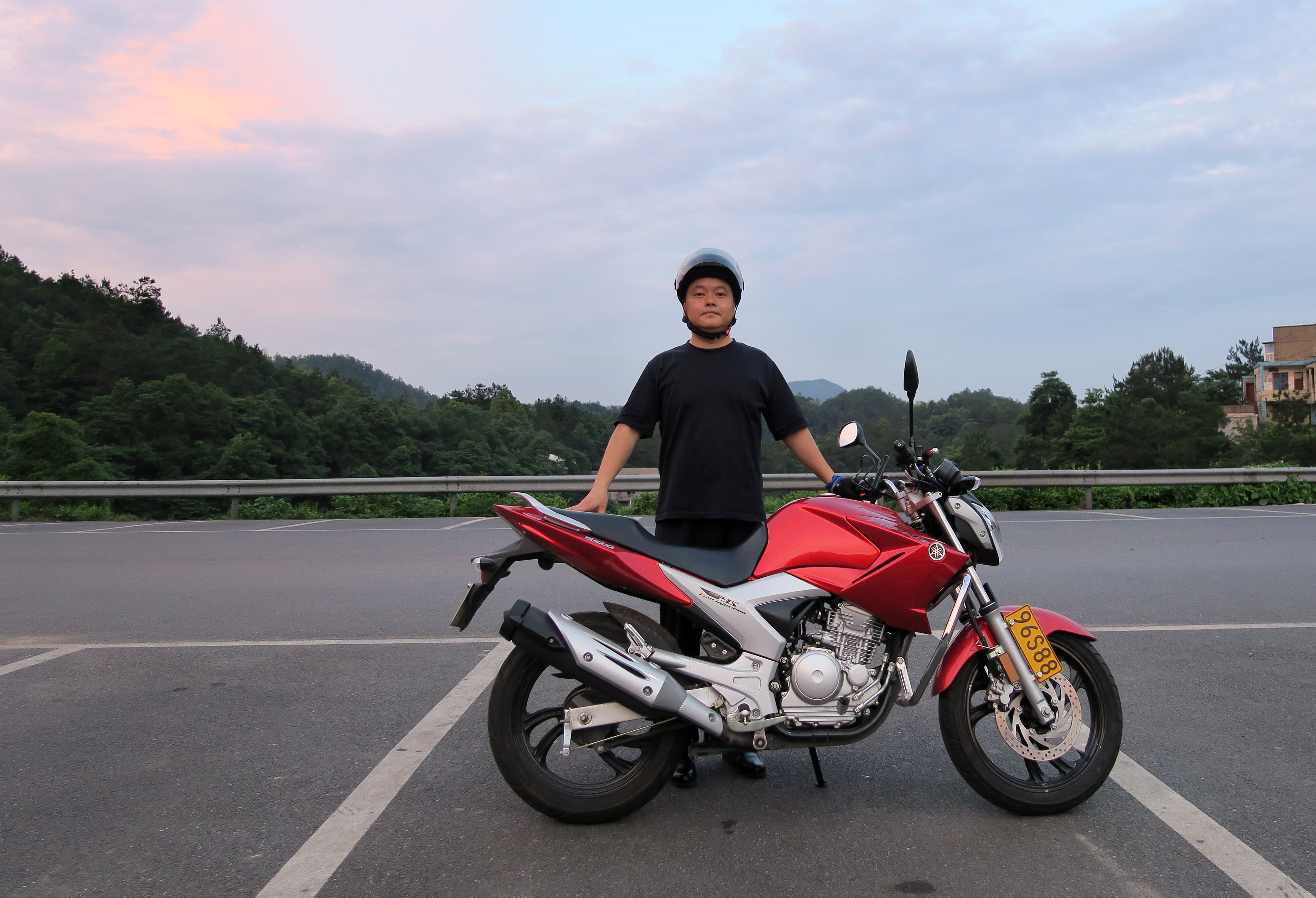 建设雅马哈飞致250骑行两年仅3000余公里已经转让给爱车人士