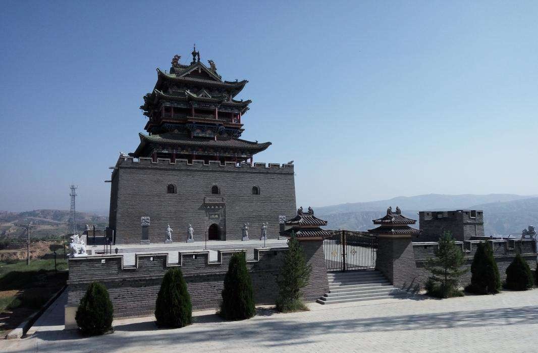 娘子关,位于山西平定县北.原名为苇泽关.