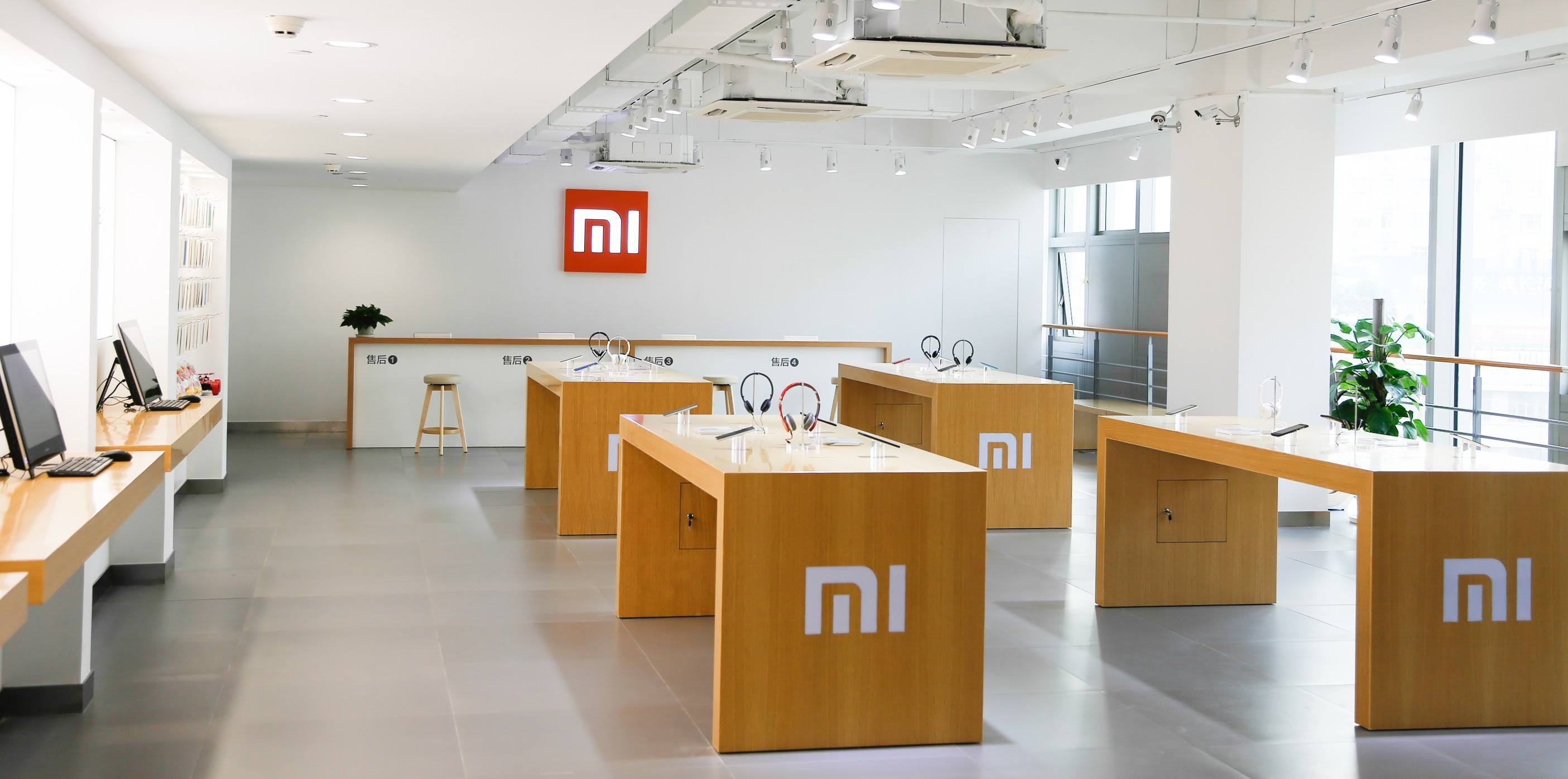 男子偷遍全市小米专卖店:看到小米产品就蠢蠢欲动