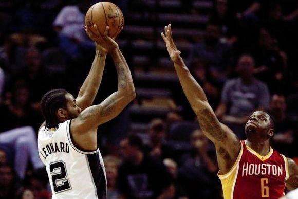 伦纳德与科比一起训练,科比这点心机大家都看出来了