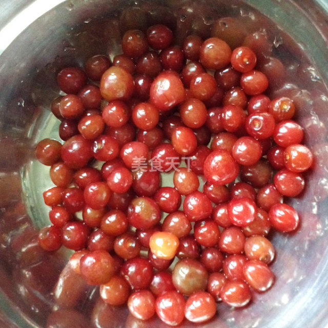 白糖腌樱桃,酸酸甜甜,好吃到哭