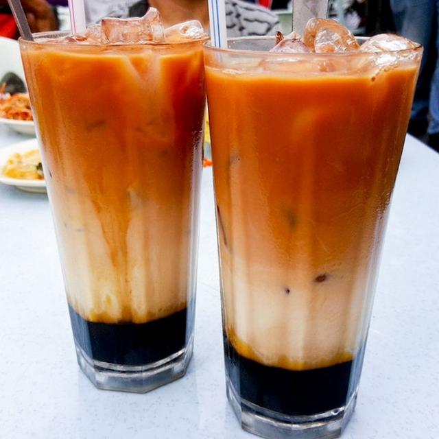 三色奶茶