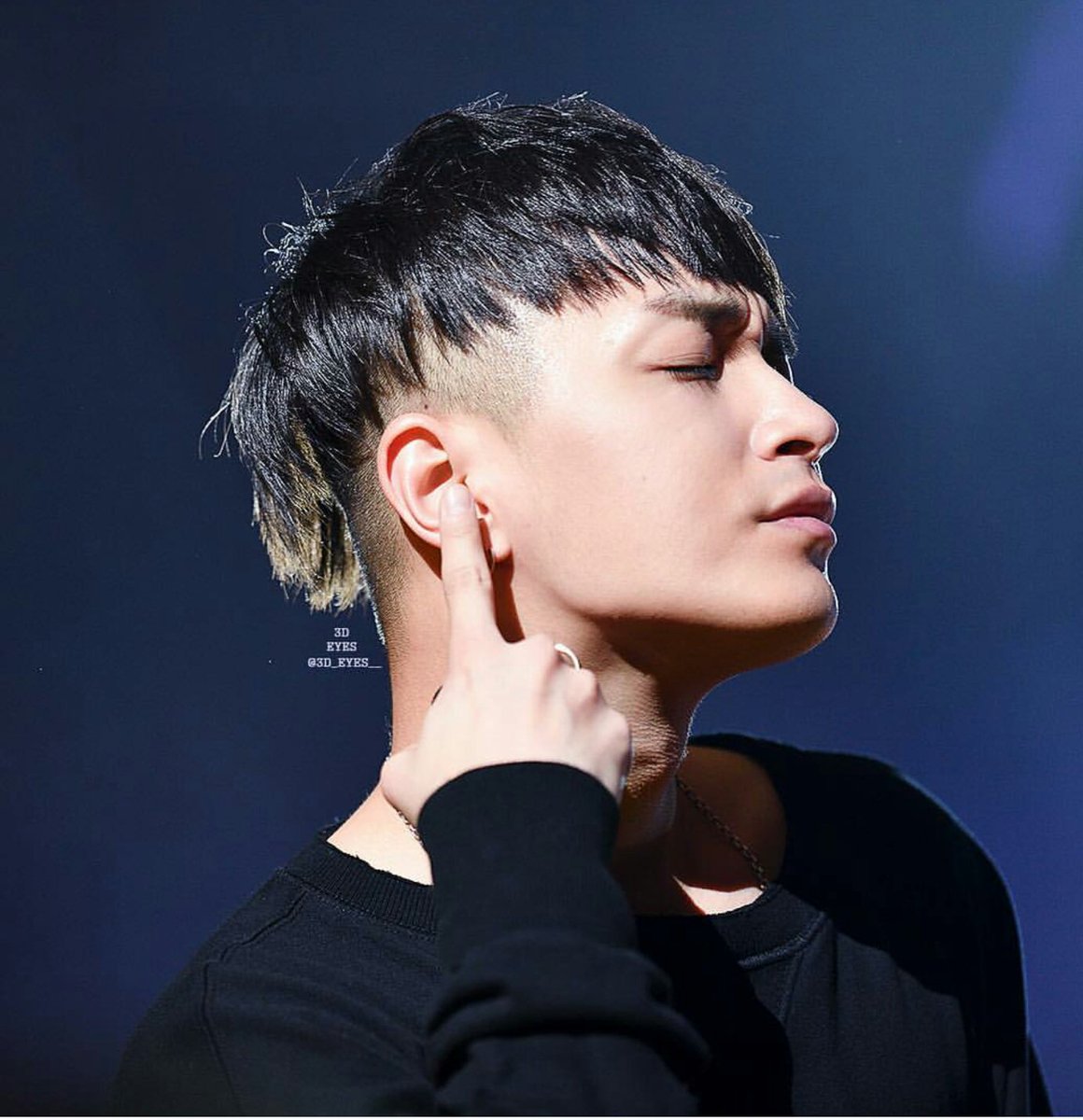 《我独自生活》simon d开直播破口大骂:不想听滚蛋!