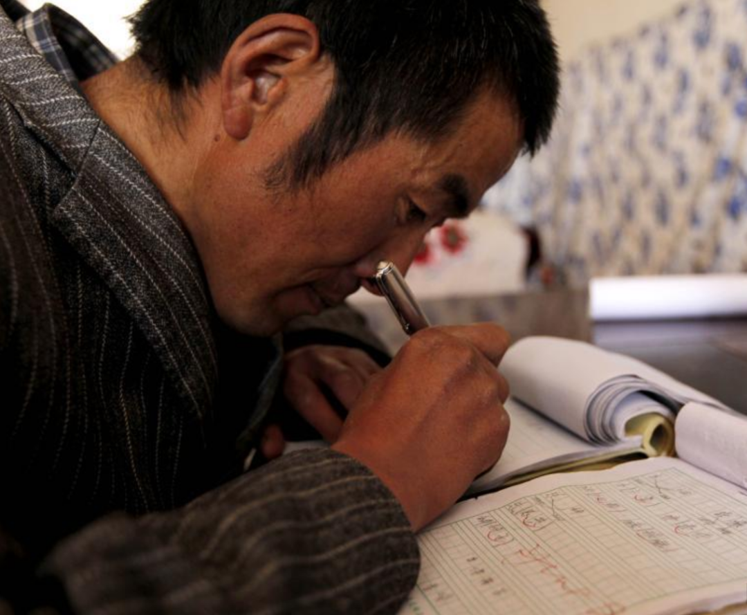 春暖花开的日子里,我又忆起了我小学时的代课老师