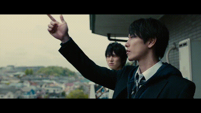 《犬舍 真人版》角色大反转,老头子是英雄,佐藤健变大反派