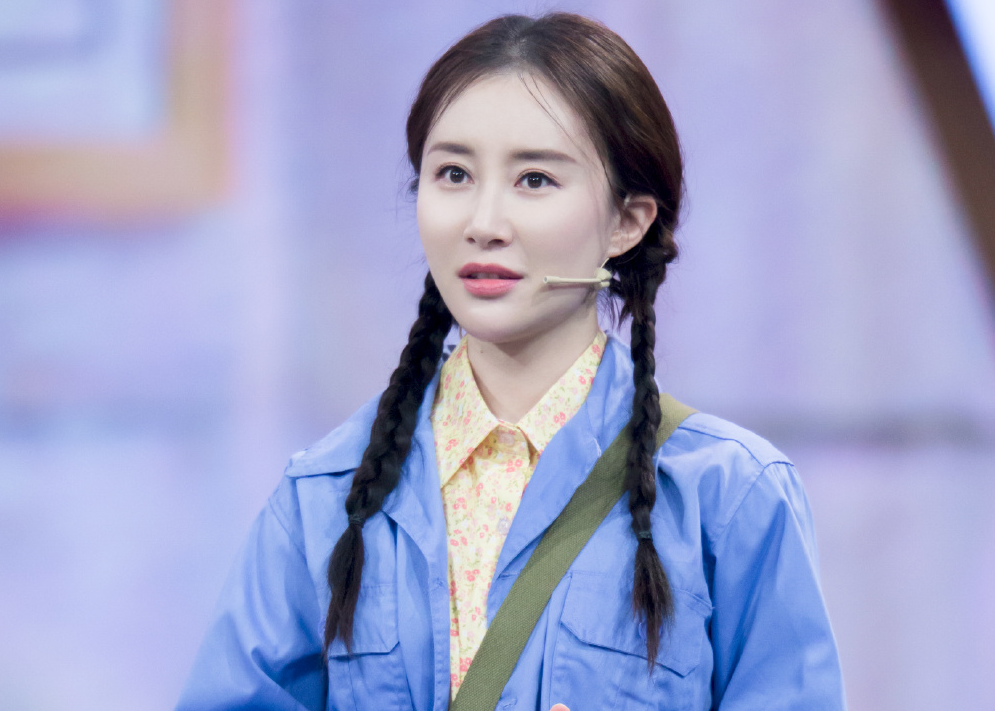 舒畅:就和当初刚认识她一样,美丽自信充满诱惑