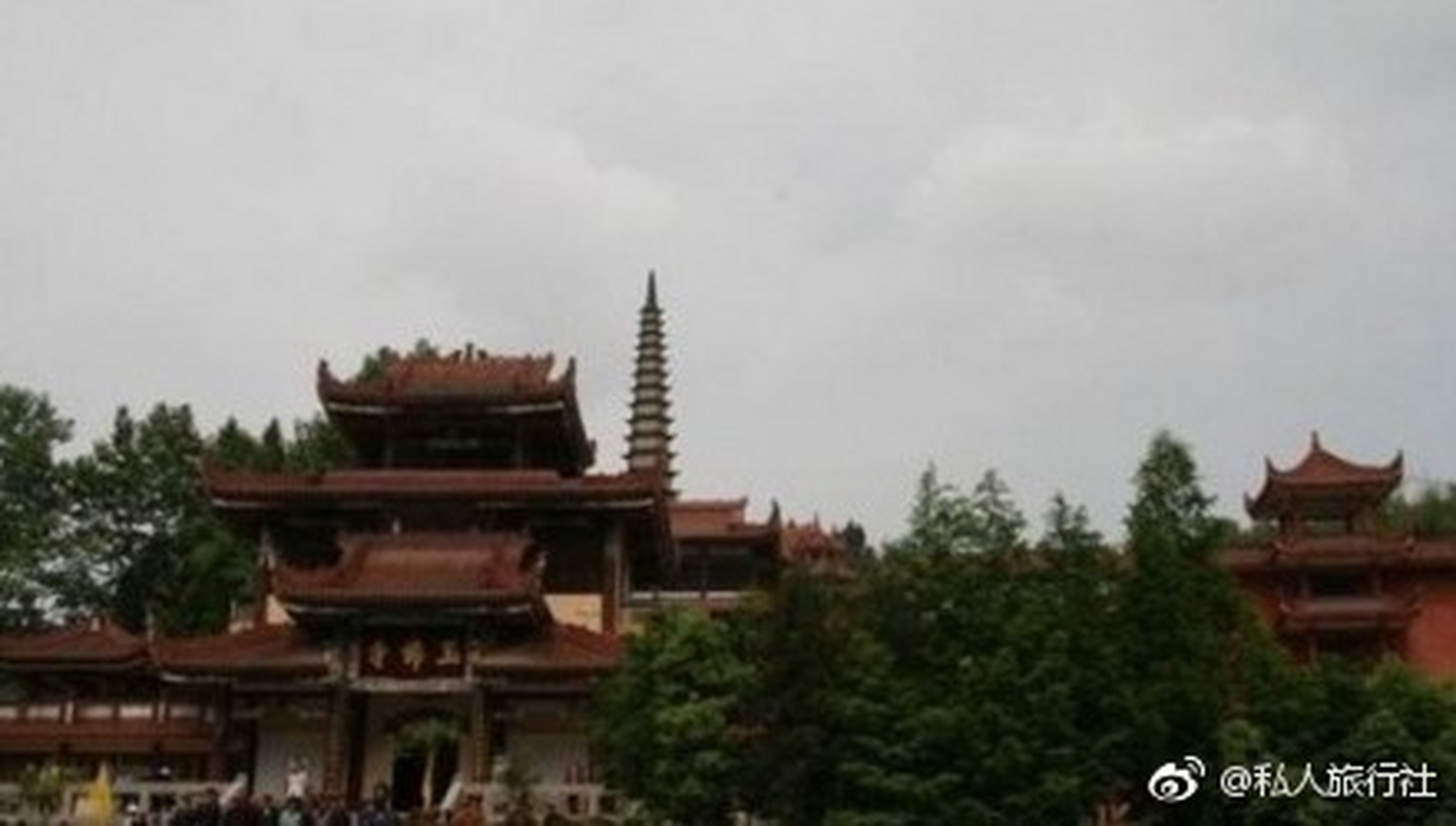 位于四川省达州市东南的达县景市镇灸内