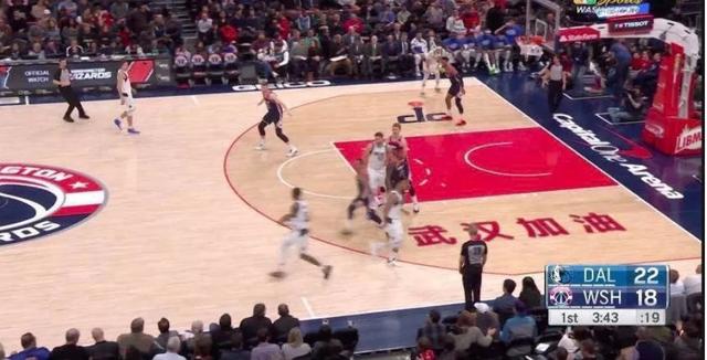 奇才地板出现8个大字!字字打动中国球迷的心,nba未来值得期待吗