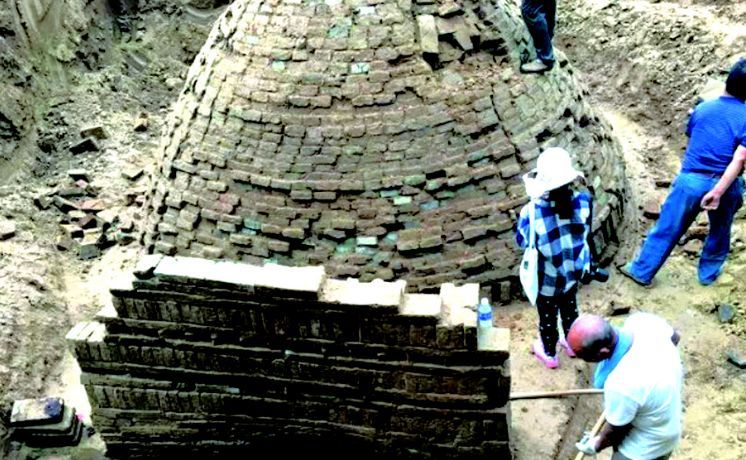 村民在袁绍墓顶发现一石洞,下去一看惊呆,专家:防盗手段真高明