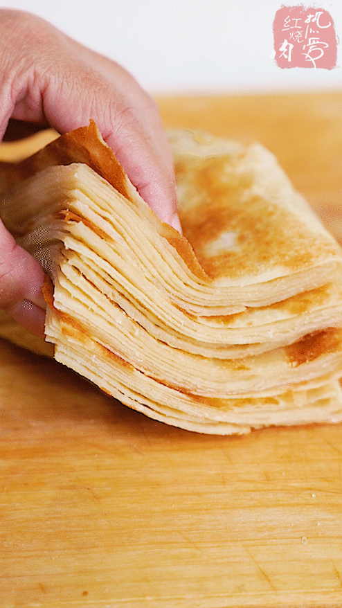 只需要切两下就能做出家常千层饼,超多动图过程详细,看完包您会