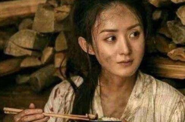 明星吃饭戏份,周星驰看着心疼,而他这顿饭成为经典镜头!