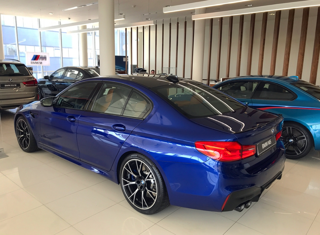 宝马m5到底有多强?对比奔驰e63s 看看谁的数据更好看