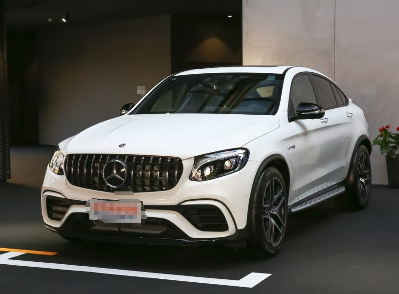奔驰glc amg,外观设计时尚霸气,给人一种震撼的感觉!
