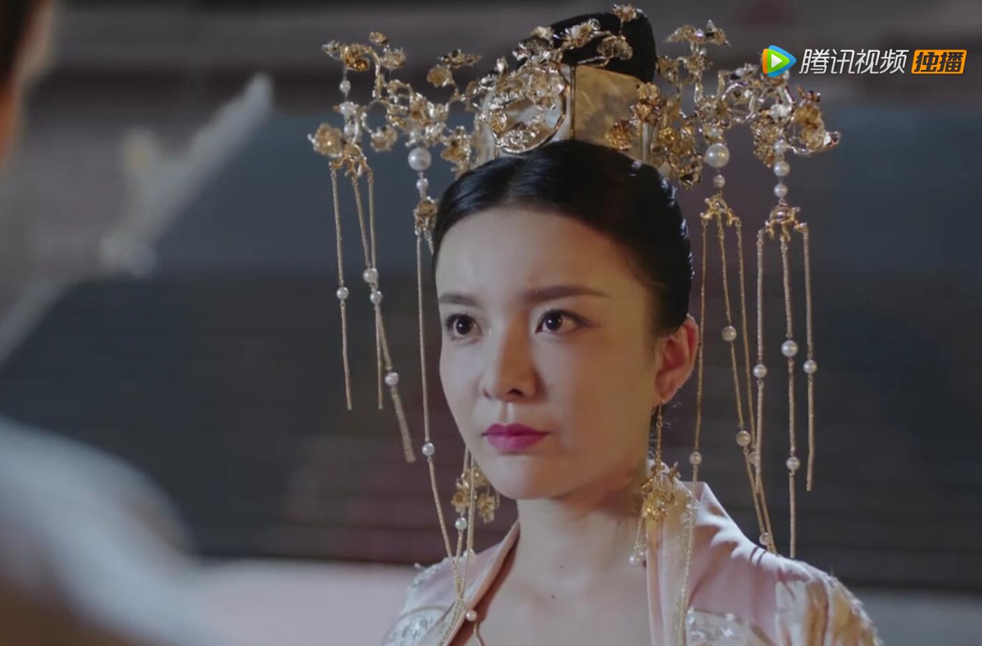 《扶摇》中爱假扮人的杨幂四次跟人撞衫,谁和杨幂撞衫谁尴尬