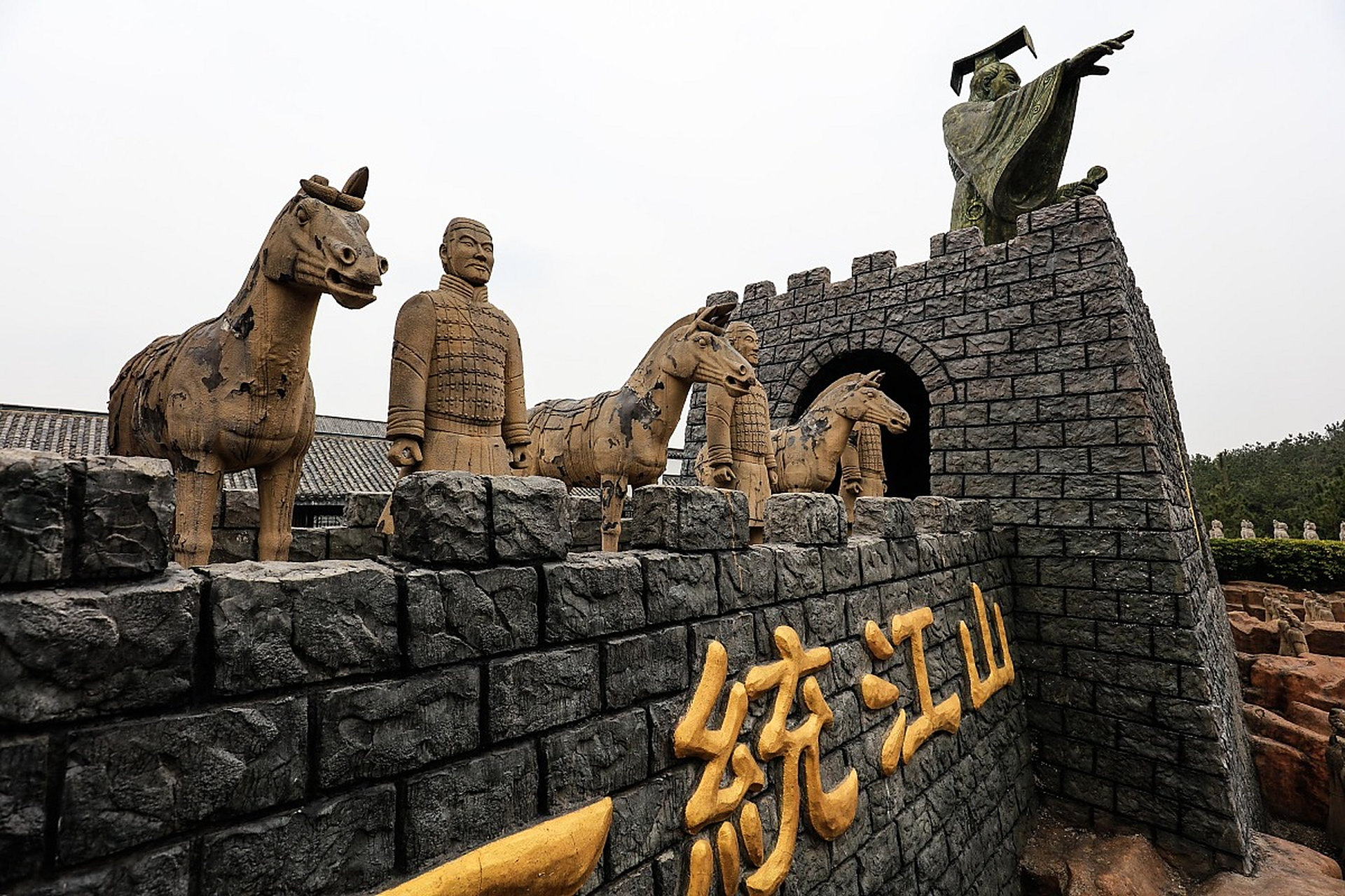商丘芒砀山是一个充满历史和文化底蕴的旅游胜地.